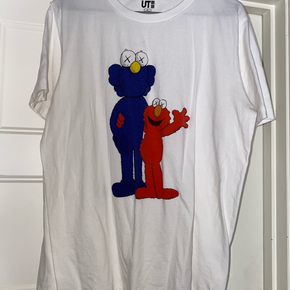 KAWS x UNIQLO Tee
